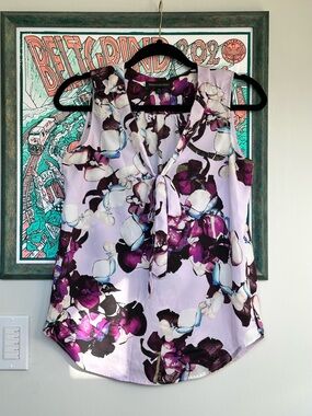 Banana Republic Purple Floral Sleeveless V-neck Tie Crepe Blouse Women’s Size XS